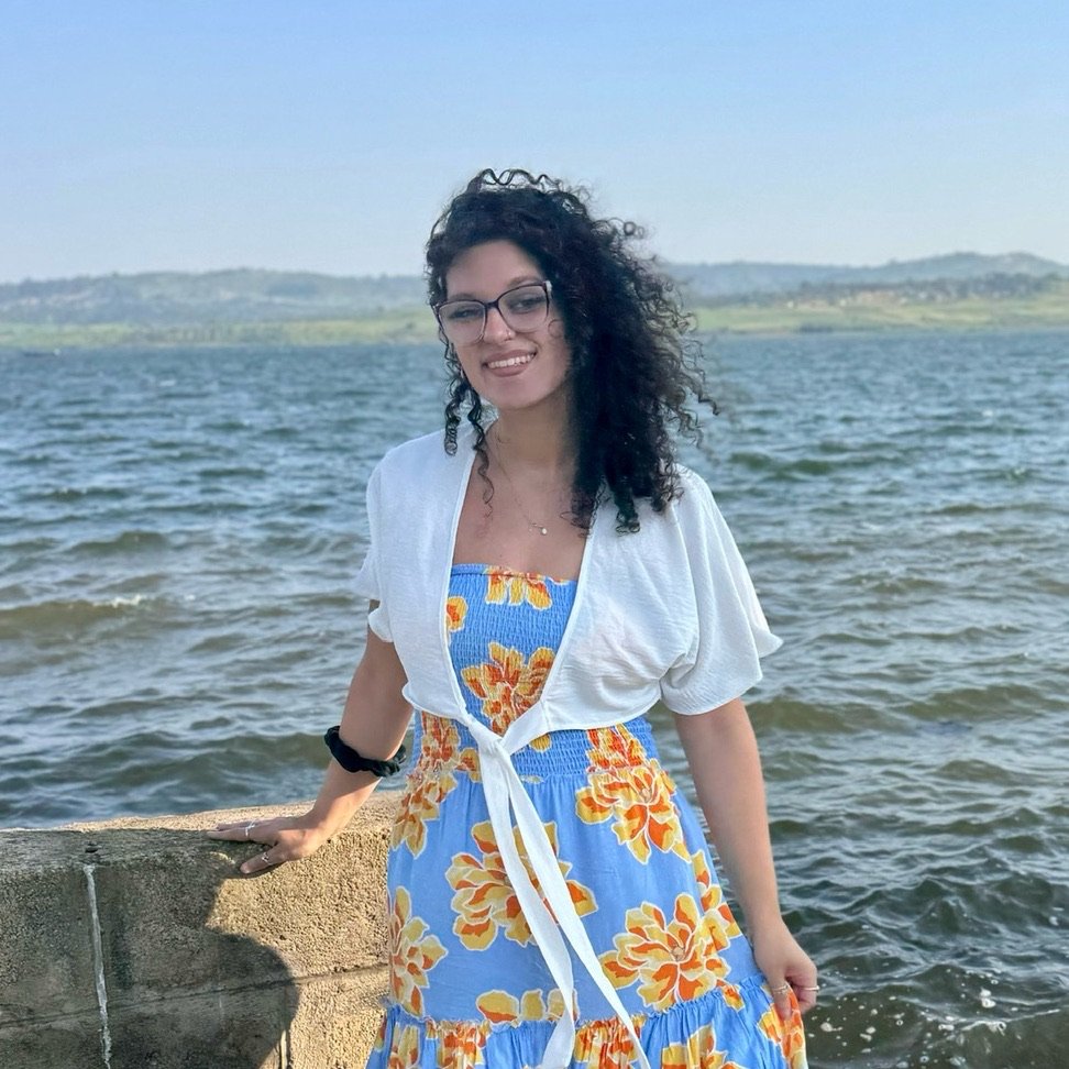 Ria Suri, Artist of Suri Studio Art